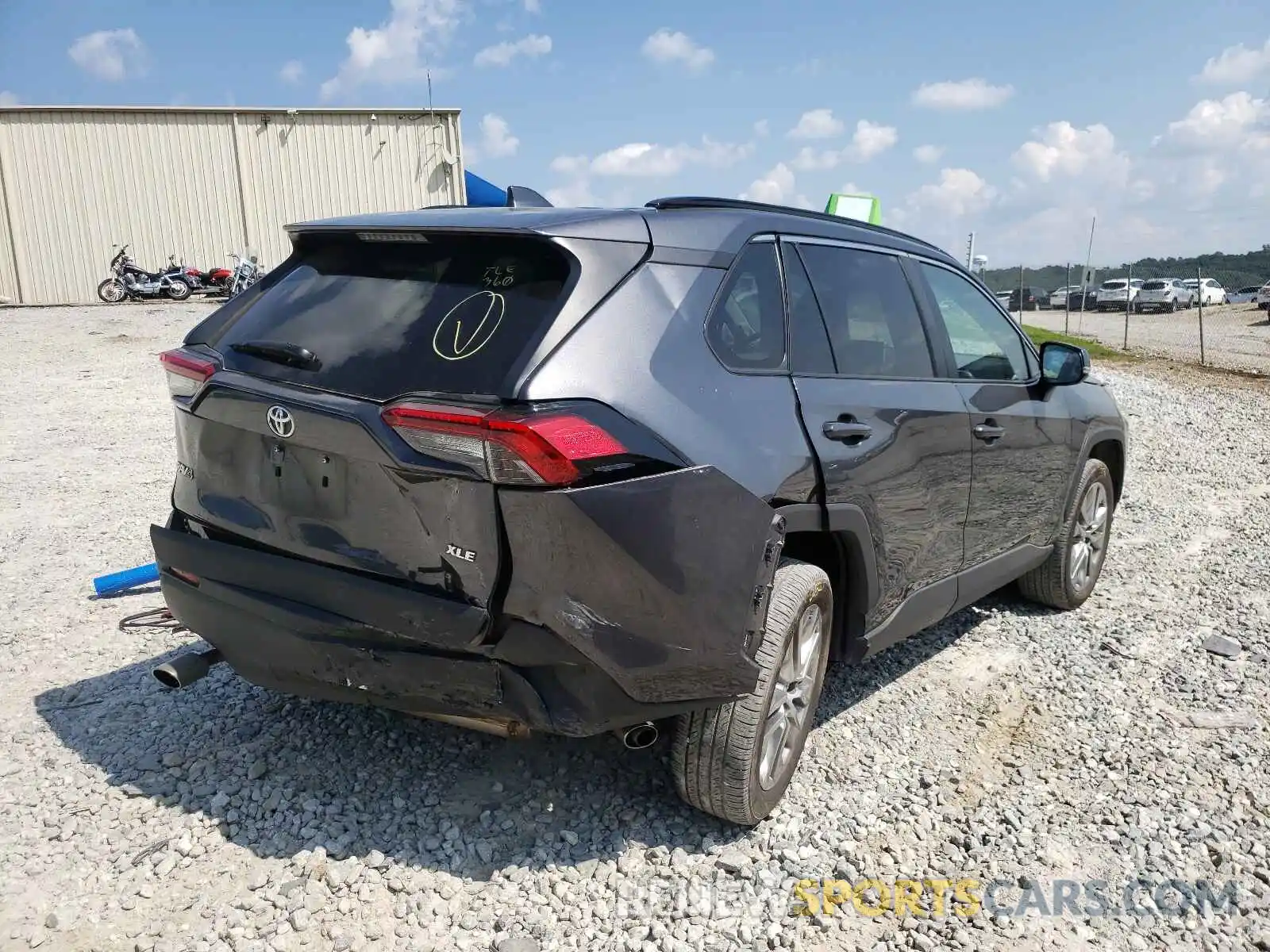 4 Photograph of a damaged car 2T3C1RFV3KC015903 TOYOTA RAV4 2019