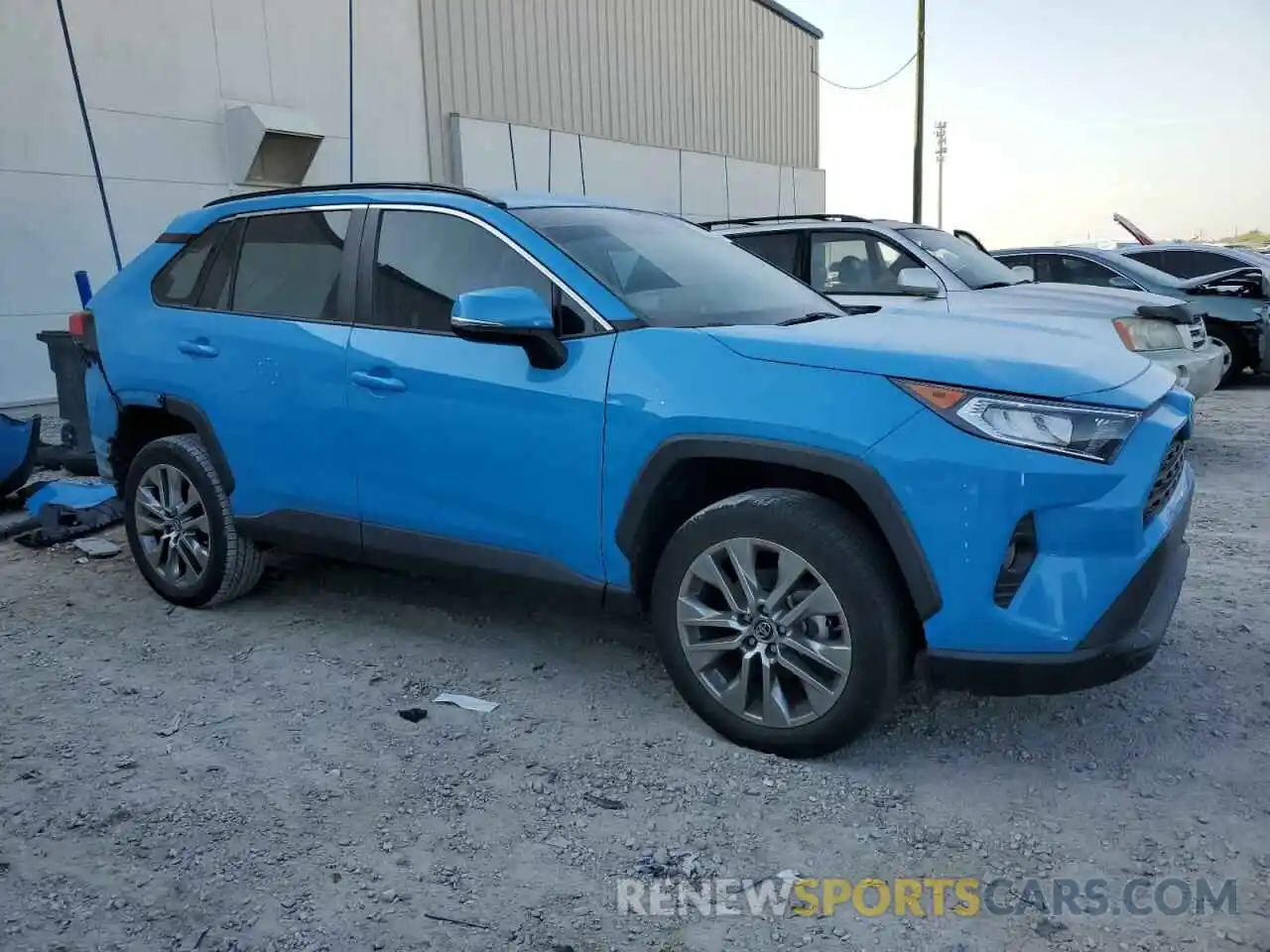 4 Photograph of a damaged car 2T3C1RFV3KC015979 TOYOTA RAV4 2019