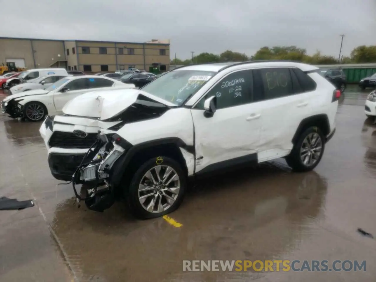 1 Photograph of a damaged car 2T3C1RFV3KC020051 TOYOTA RAV4 2019