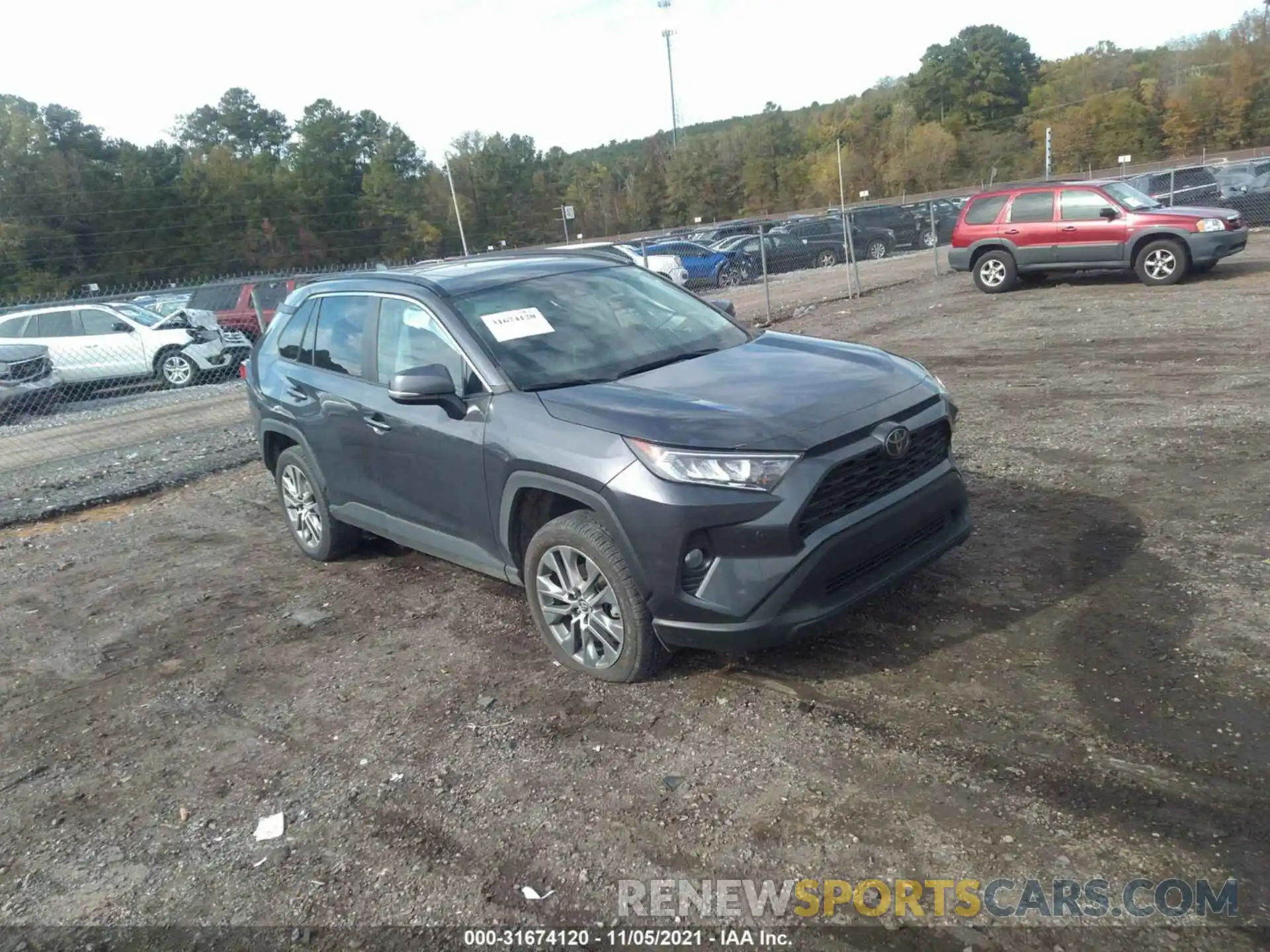 1 Photograph of a damaged car 2T3C1RFV3KC031910 TOYOTA RAV4 2019