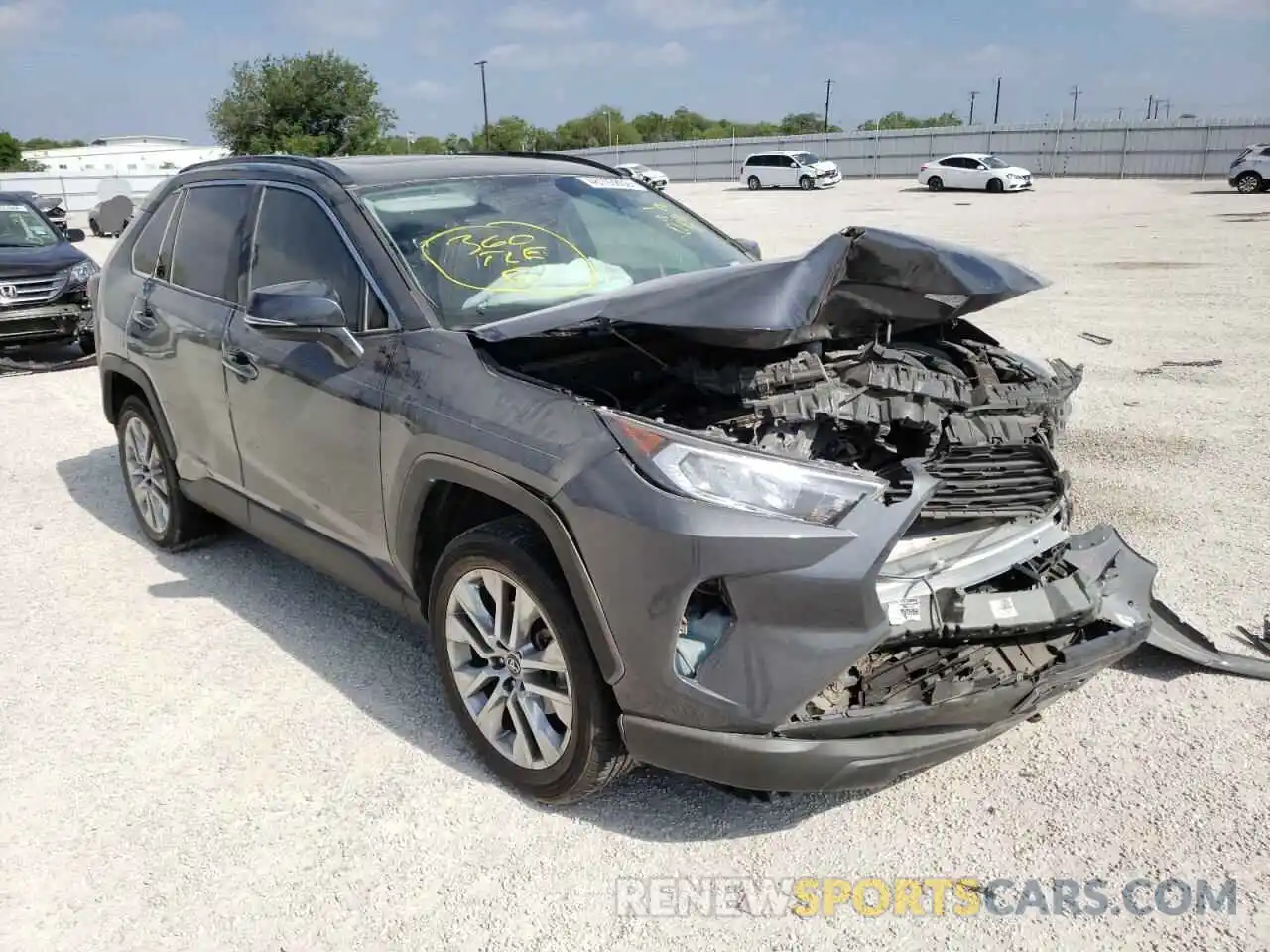 1 Photograph of a damaged car 2T3C1RFV3KW021862 TOYOTA RAV4 2019