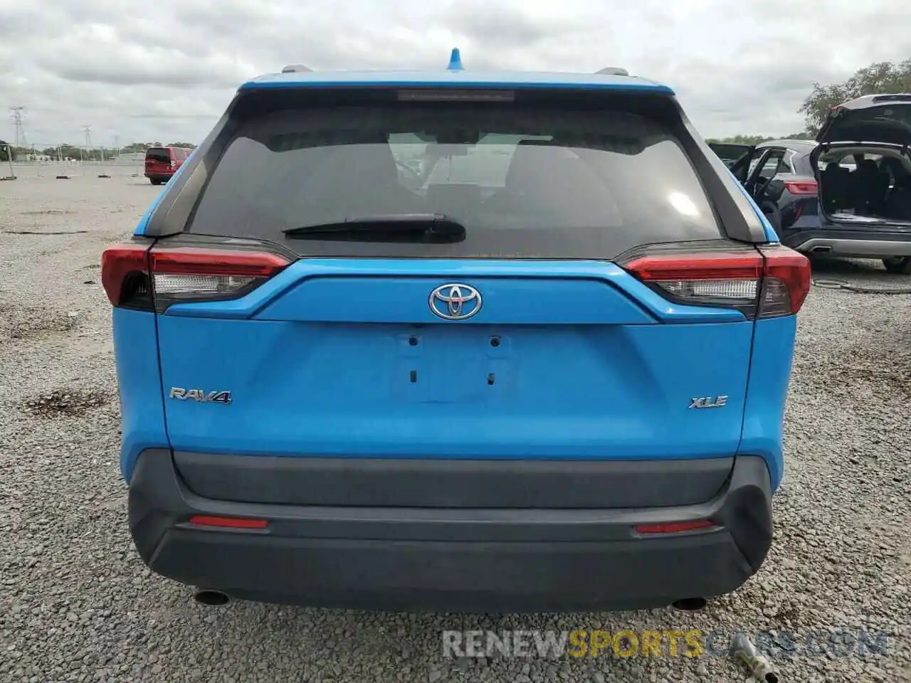 6 Photograph of a damaged car 2T3C1RFV3KW044381 TOYOTA RAV4 2019