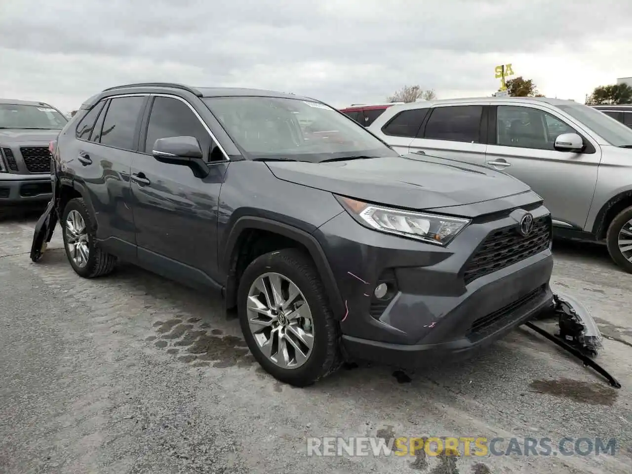 1 Photograph of a damaged car 2T3C1RFV4KC033360 TOYOTA RAV4 2019