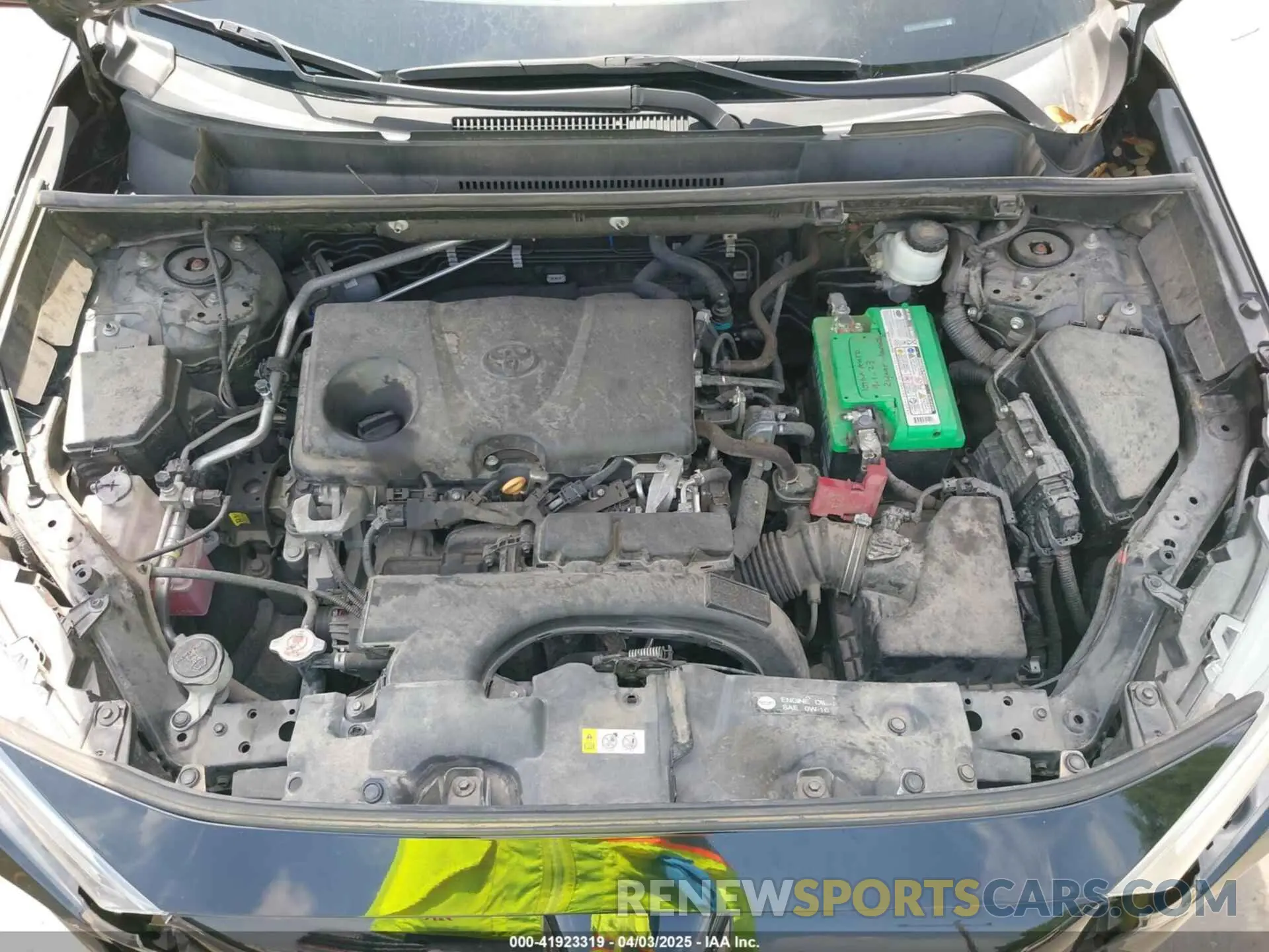 10 Photograph of a damaged car 2T3C1RFV4KW021885 TOYOTA RAV4 2019