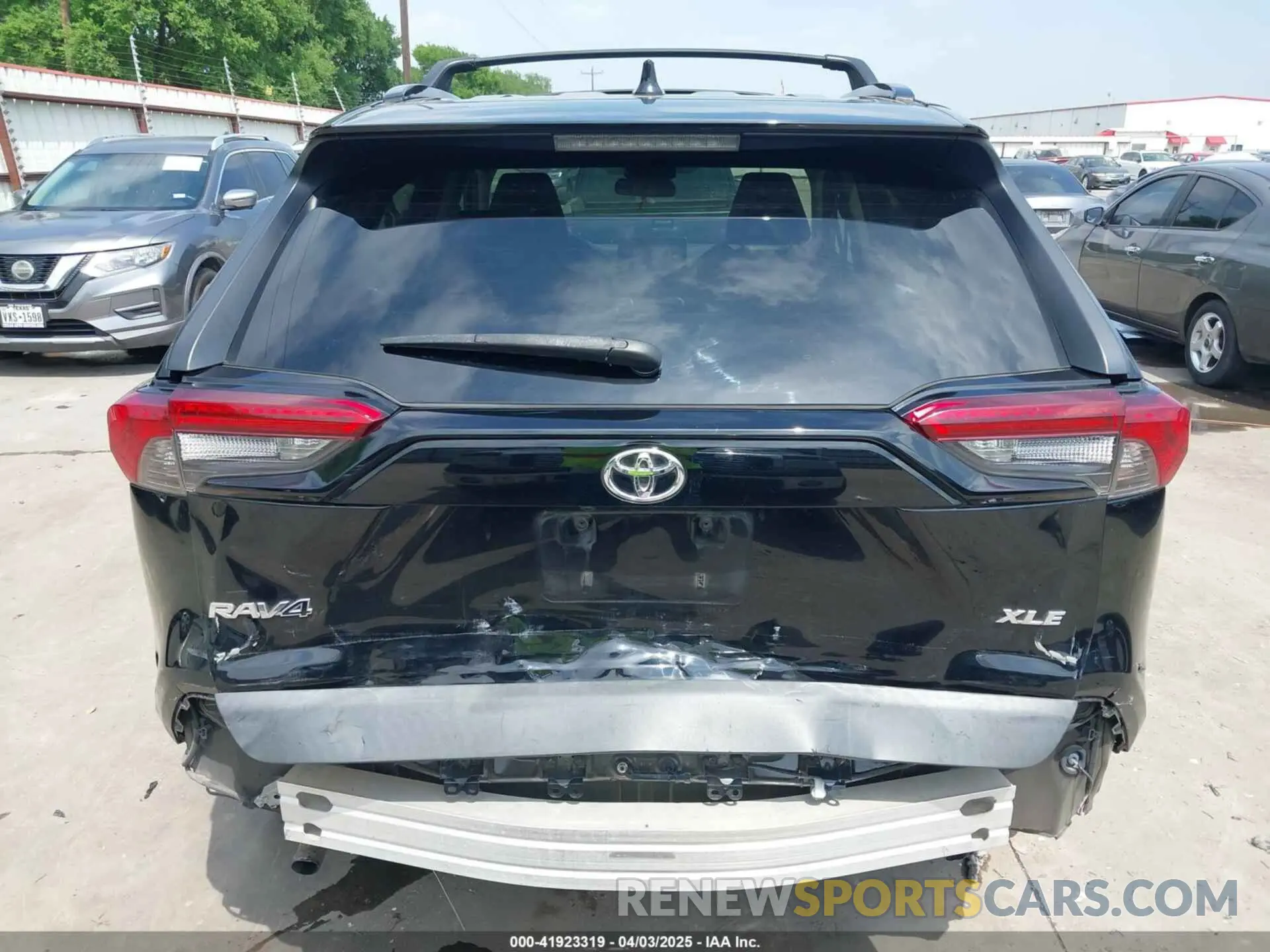 19 Photograph of a damaged car 2T3C1RFV4KW021885 TOYOTA RAV4 2019