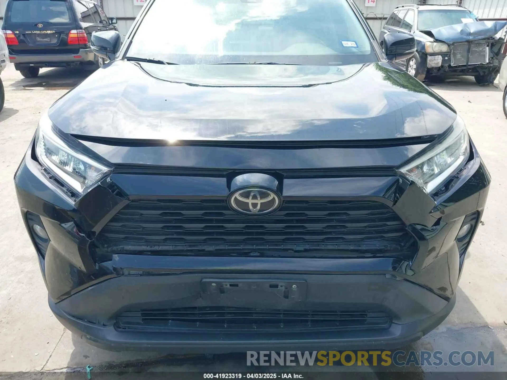 6 Photograph of a damaged car 2T3C1RFV4KW021885 TOYOTA RAV4 2019