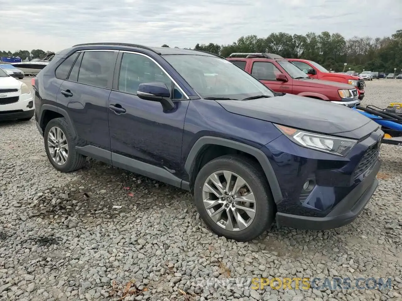 4 Photograph of a damaged car 2T3C1RFV4KW052022 TOYOTA RAV4 2019