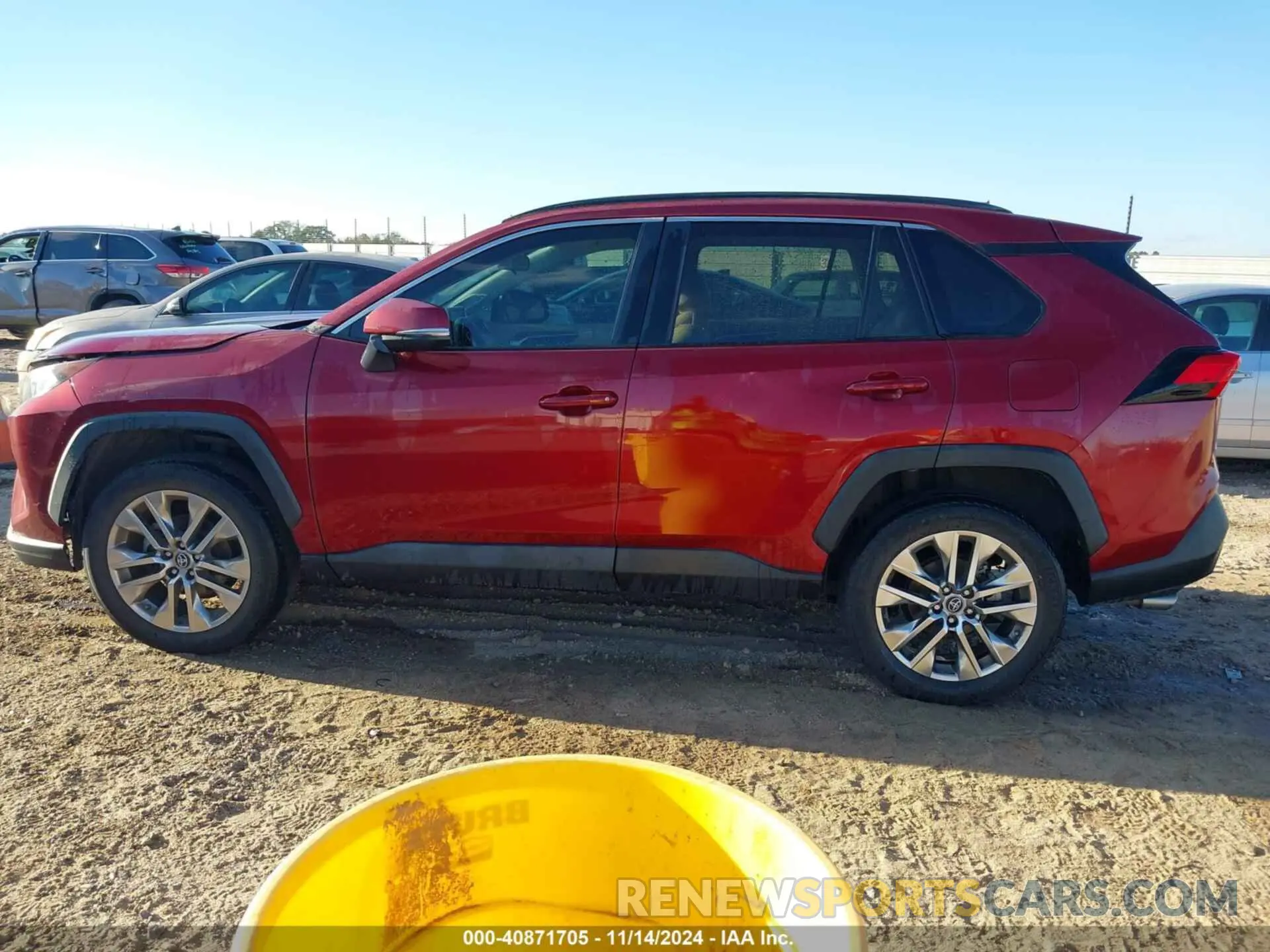 15 Photograph of a damaged car 2T3C1RFV4KW056202 TOYOTA RAV4 2019