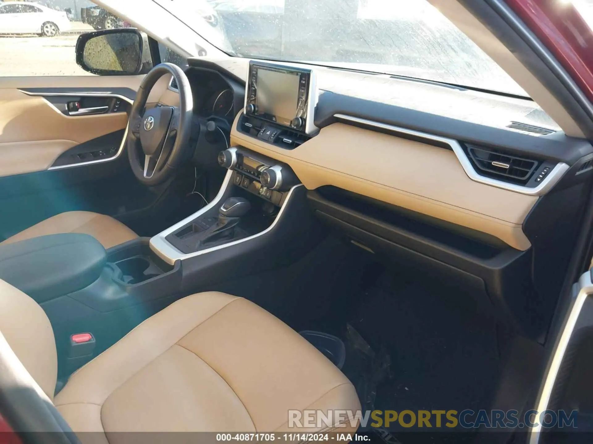 5 Photograph of a damaged car 2T3C1RFV4KW056202 TOYOTA RAV4 2019