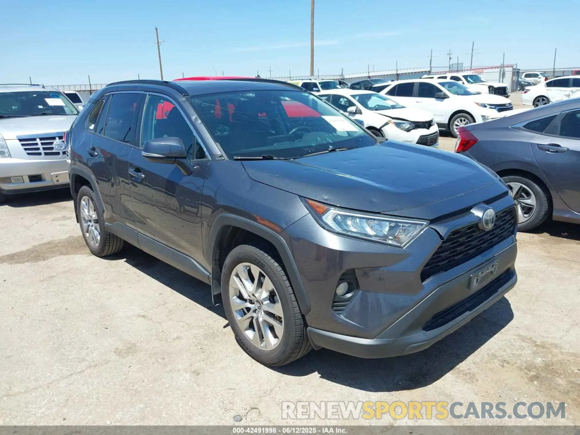 1 Photograph of a damaged car 2T3C1RFV5KC002988 TOYOTA RAV4 2019