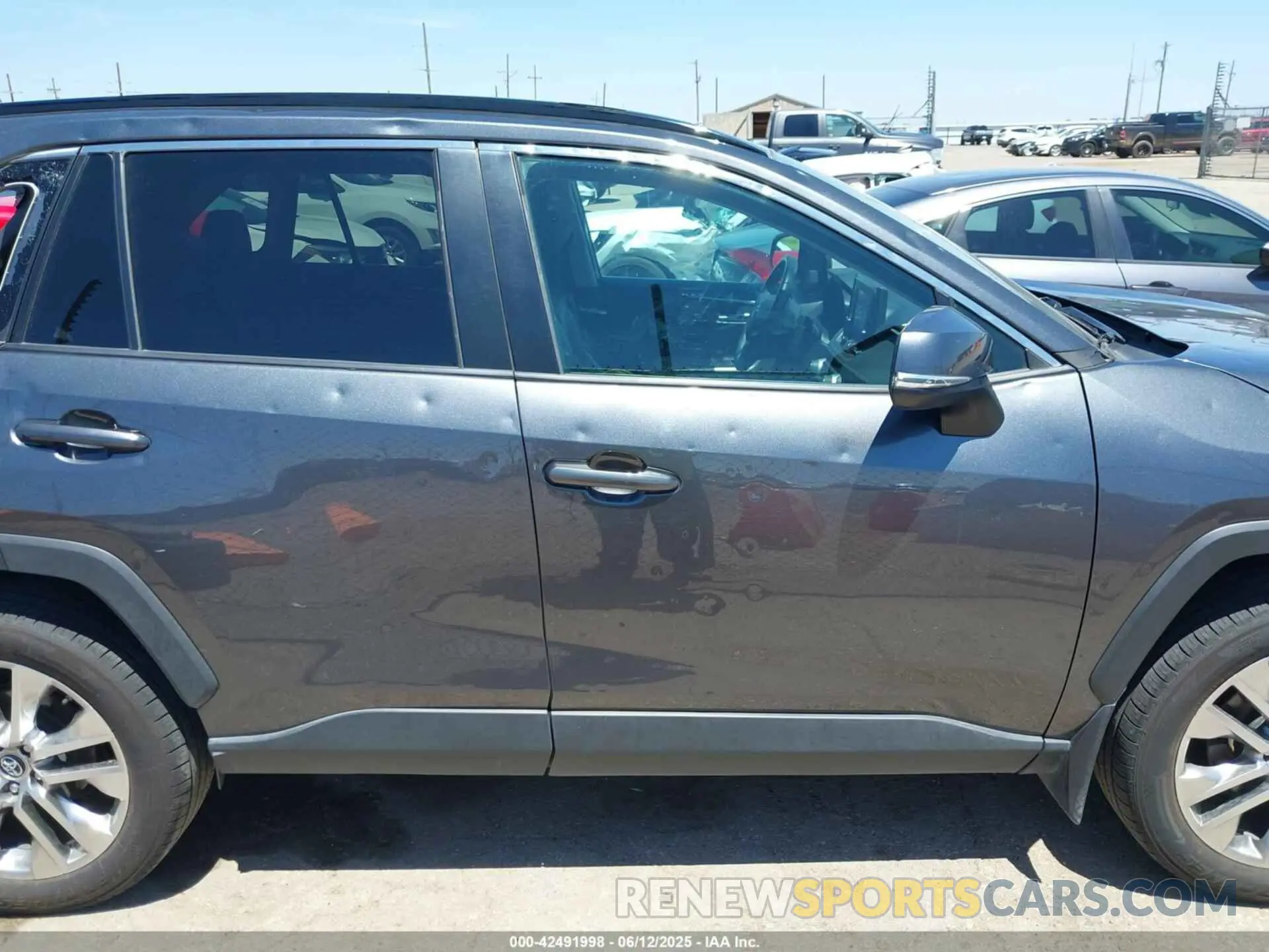 13 Photograph of a damaged car 2T3C1RFV5KC002988 TOYOTA RAV4 2019