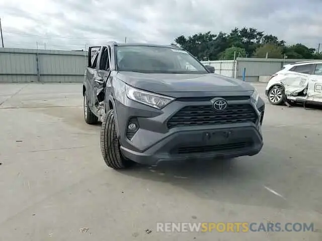 12 Photograph of a damaged car 2T3C1RFV5KC003039 TOYOTA RAV4 2019