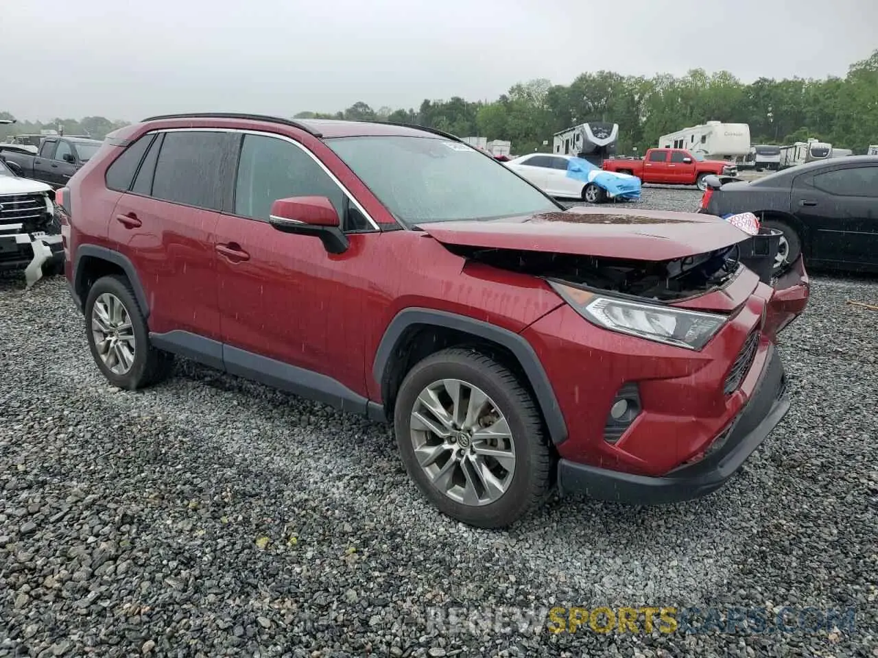 4 Photograph of a damaged car 2T3C1RFV5KC013599 TOYOTA RAV4 2019