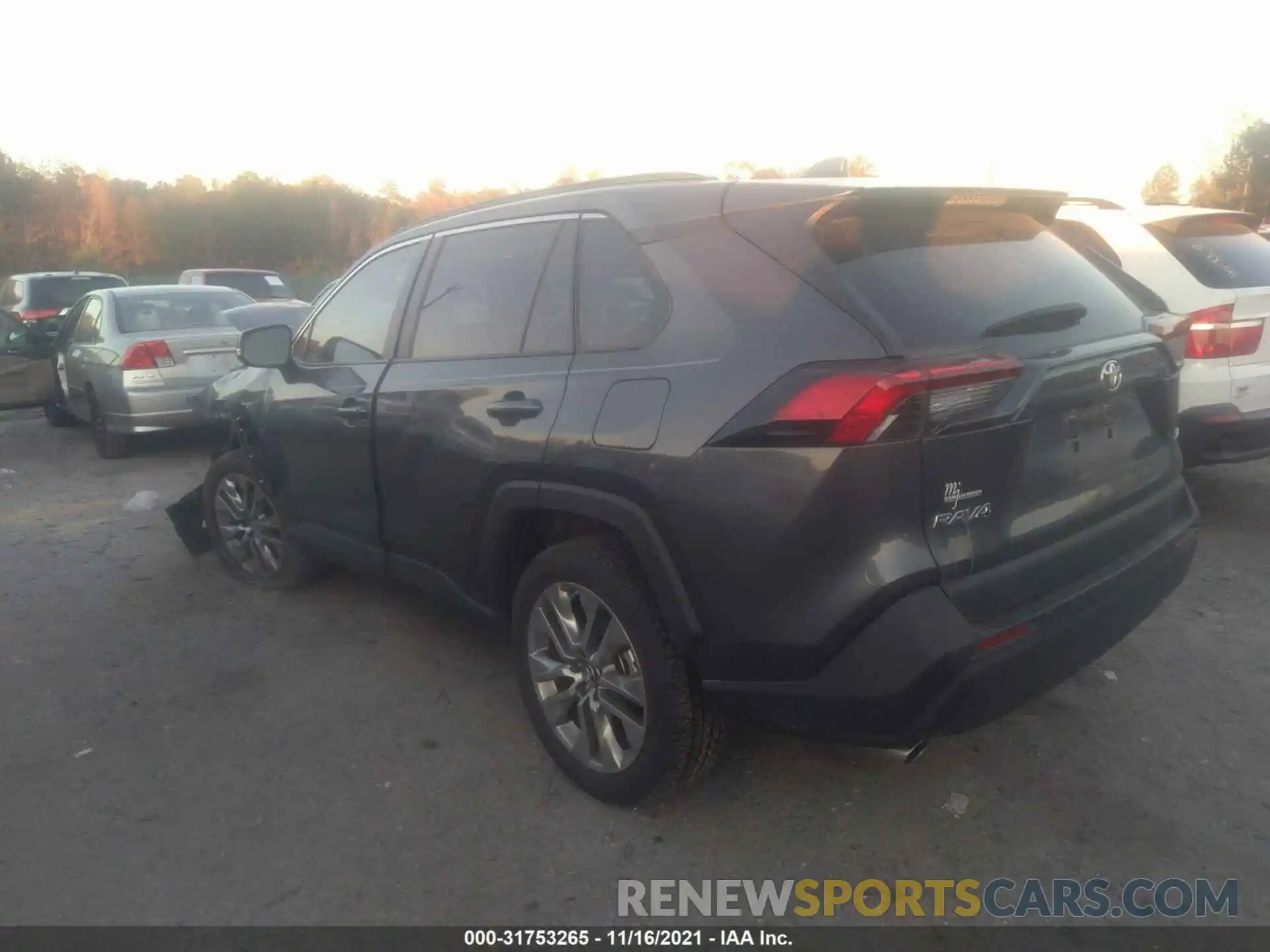 3 Photograph of a damaged car 2T3C1RFV5KC015868 TOYOTA RAV4 2019