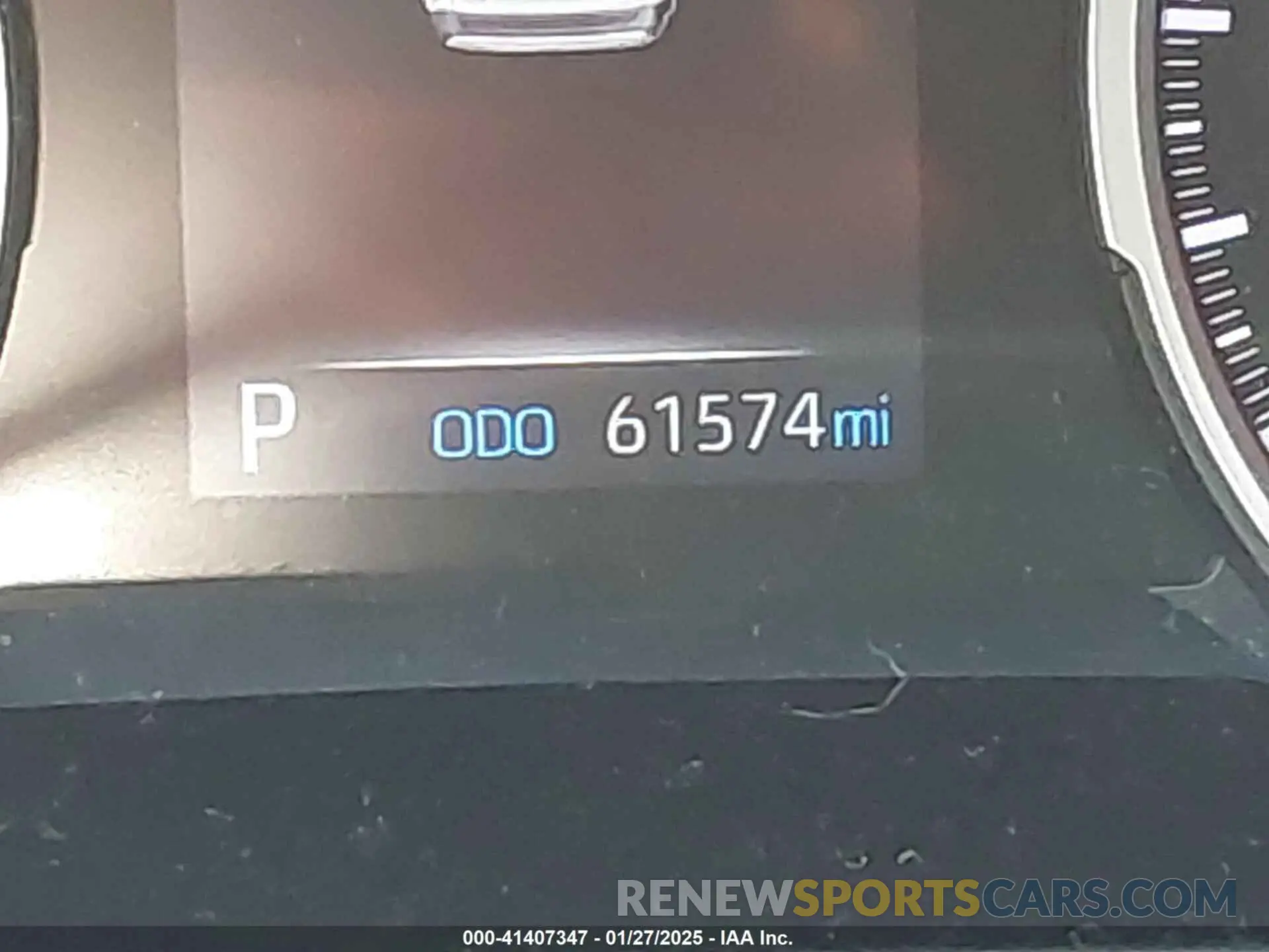 16 Photograph of a damaged car 2T3C1RFV5KC023727 TOYOTA RAV4 2019