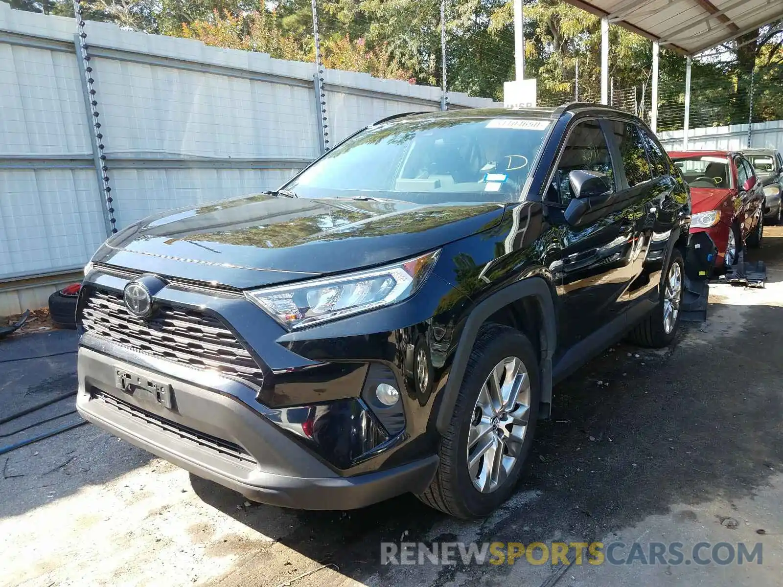 2 Photograph of a damaged car 2T3C1RFV5KW004674 TOYOTA RAV4 2019