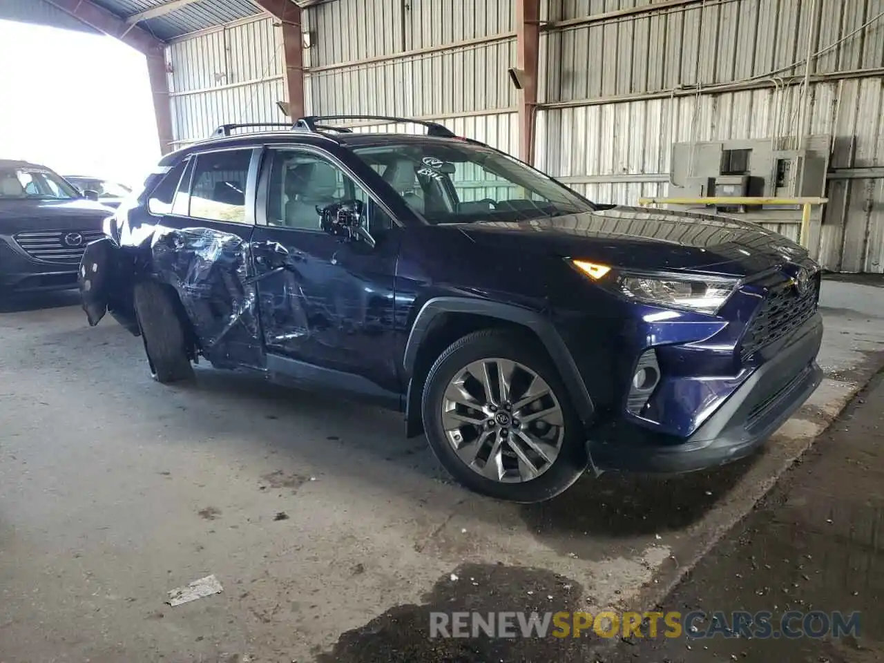 4 Photograph of a damaged car 2T3C1RFV5KW016078 TOYOTA RAV4 2019