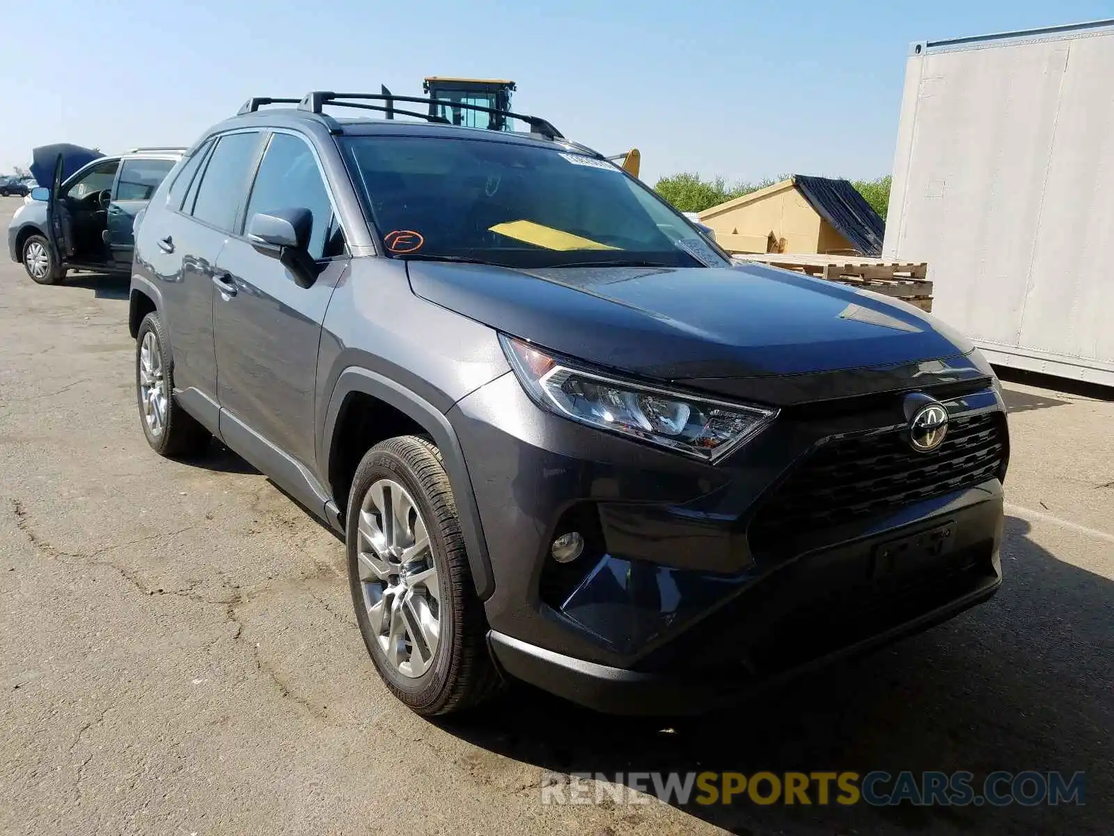 1 Photograph of a damaged car 2T3C1RFV5KW025525 TOYOTA RAV4 2019