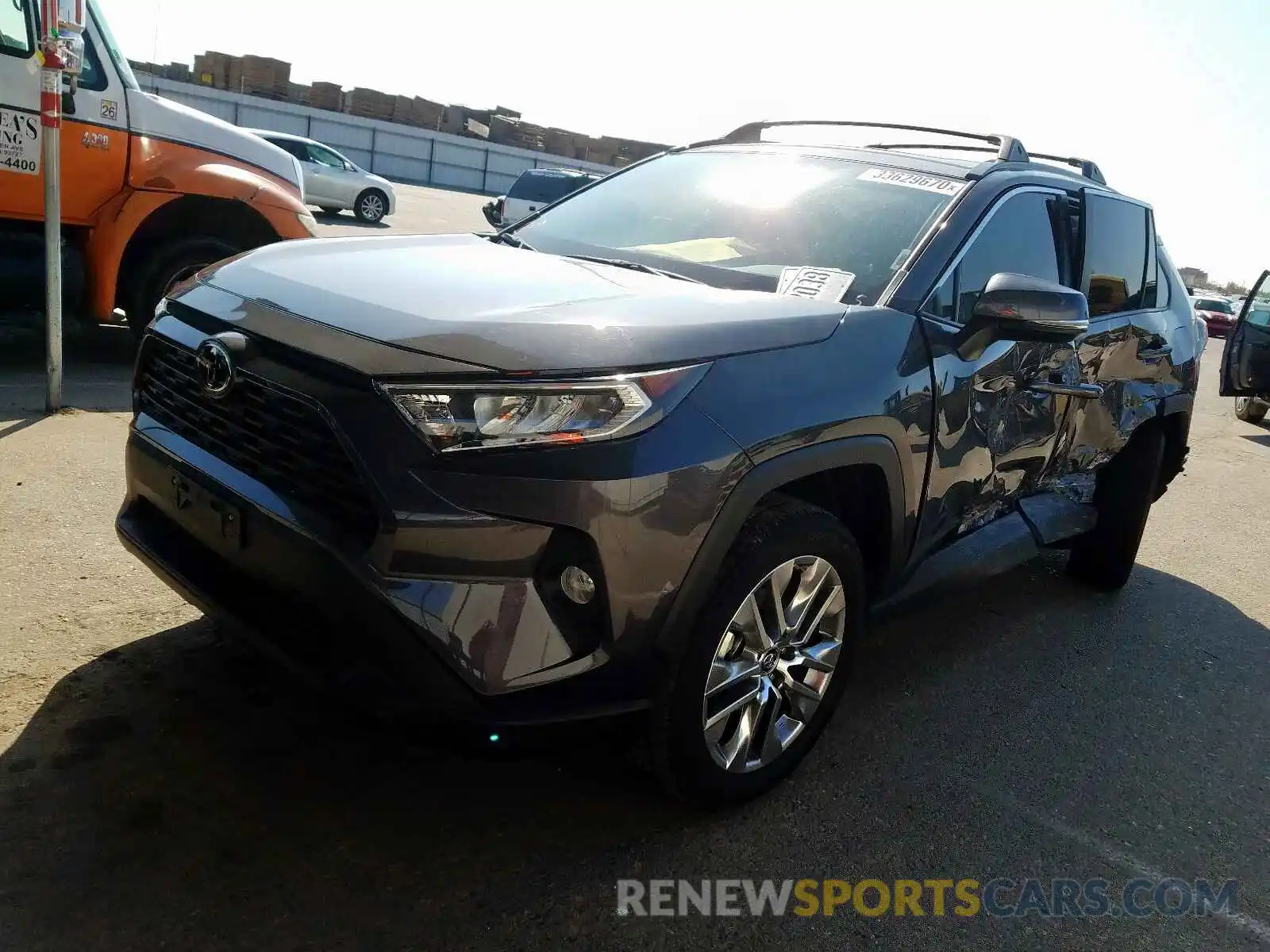 2 Photograph of a damaged car 2T3C1RFV5KW025525 TOYOTA RAV4 2019