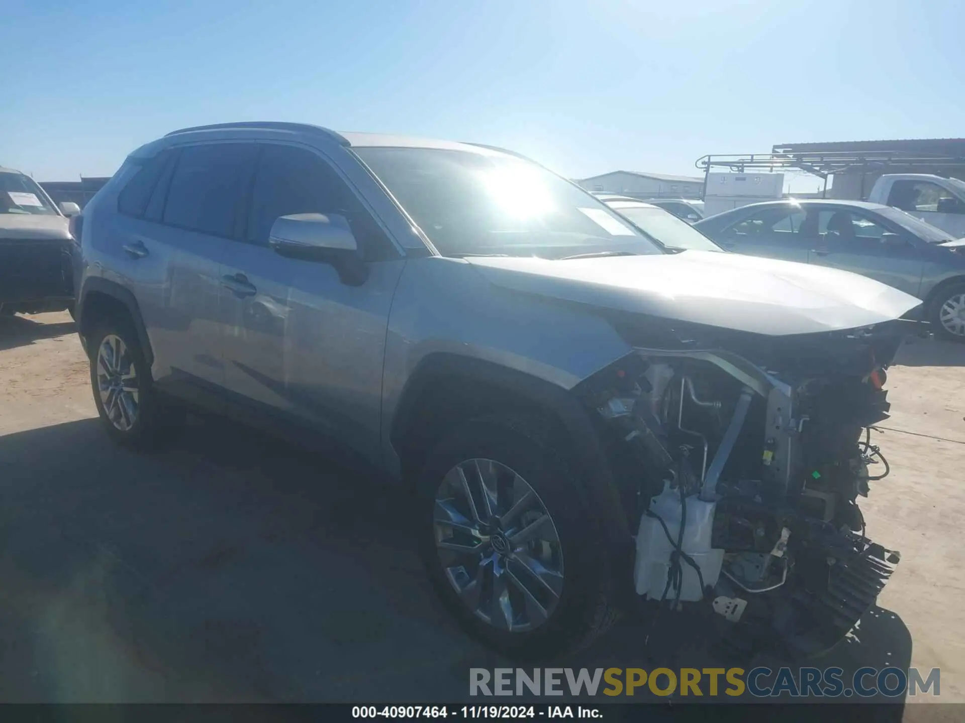 1 Photograph of a damaged car 2T3C1RFV5KW031180 TOYOTA RAV4 2019