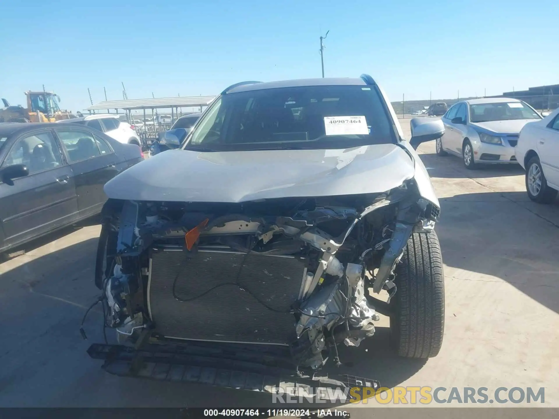 11 Photograph of a damaged car 2T3C1RFV5KW031180 TOYOTA RAV4 2019