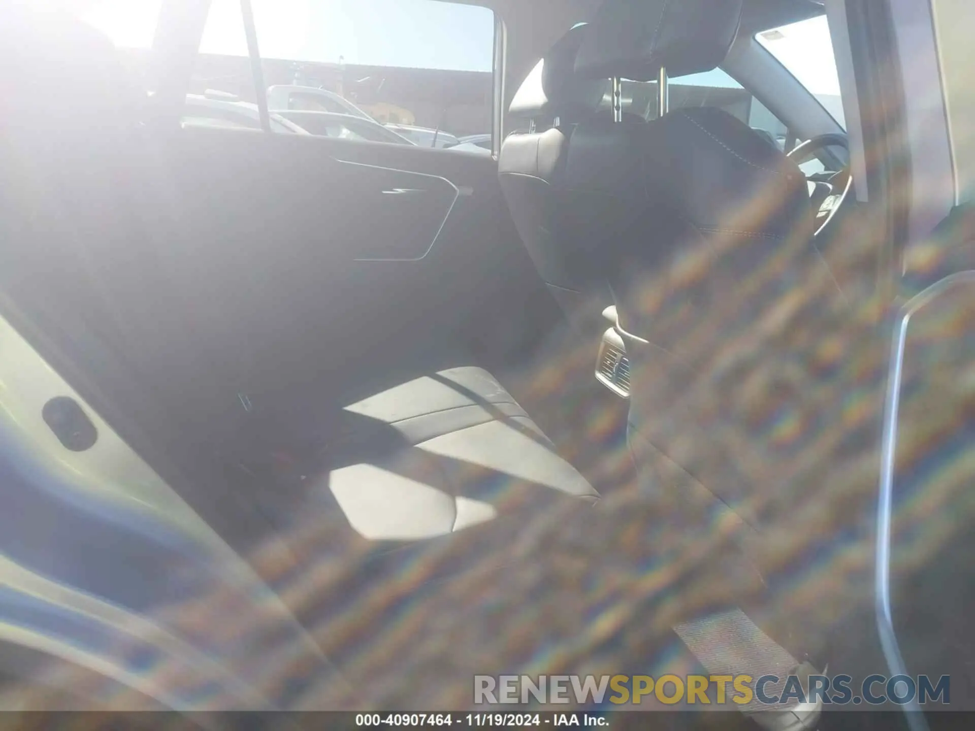 8 Photograph of a damaged car 2T3C1RFV5KW031180 TOYOTA RAV4 2019
