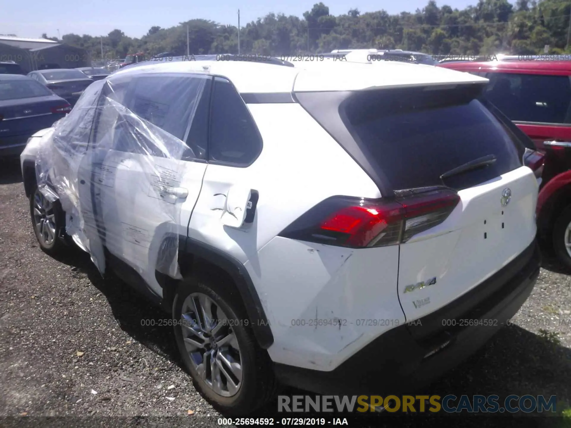 3 Photograph of a damaged car 2T3C1RFV6KC004619 TOYOTA RAV4 2019