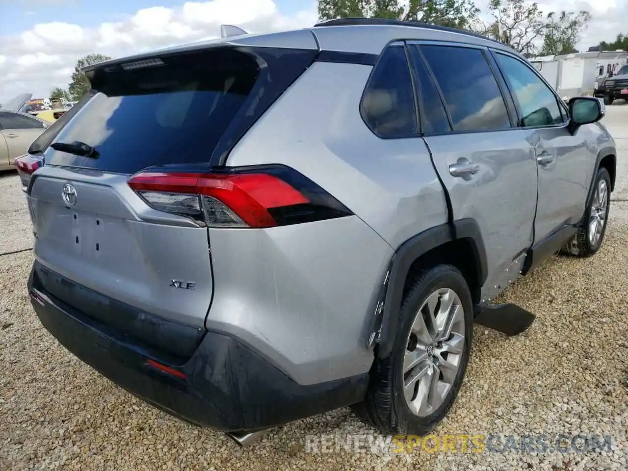 4 Photograph of a damaged car 2T3C1RFV6KW022634 TOYOTA RAV4 2019