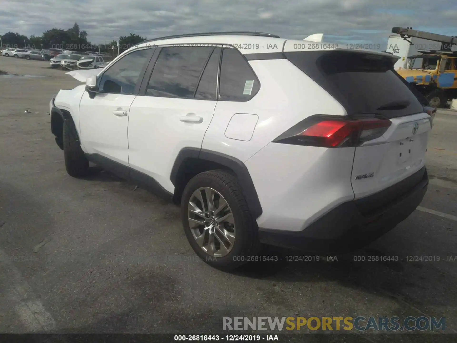 3 Photograph of a damaged car 2T3C1RFV6KW028630 TOYOTA RAV4 2019