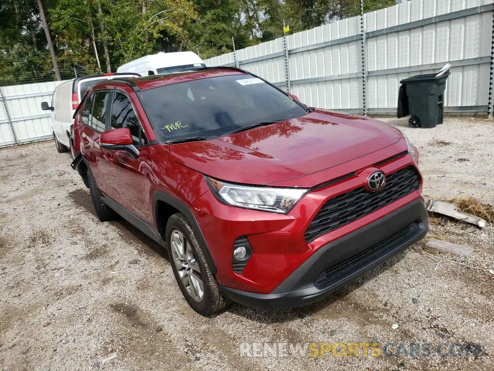 1 Photograph of a damaged car 2T3C1RFV6KW042060 TOYOTA RAV4 2019