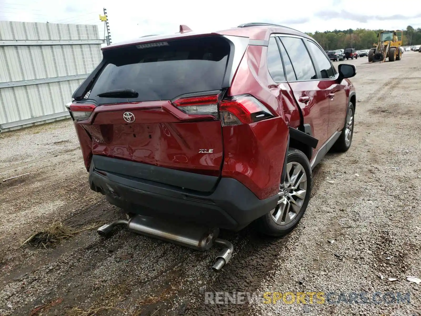 4 Photograph of a damaged car 2T3C1RFV6KW042060 TOYOTA RAV4 2019