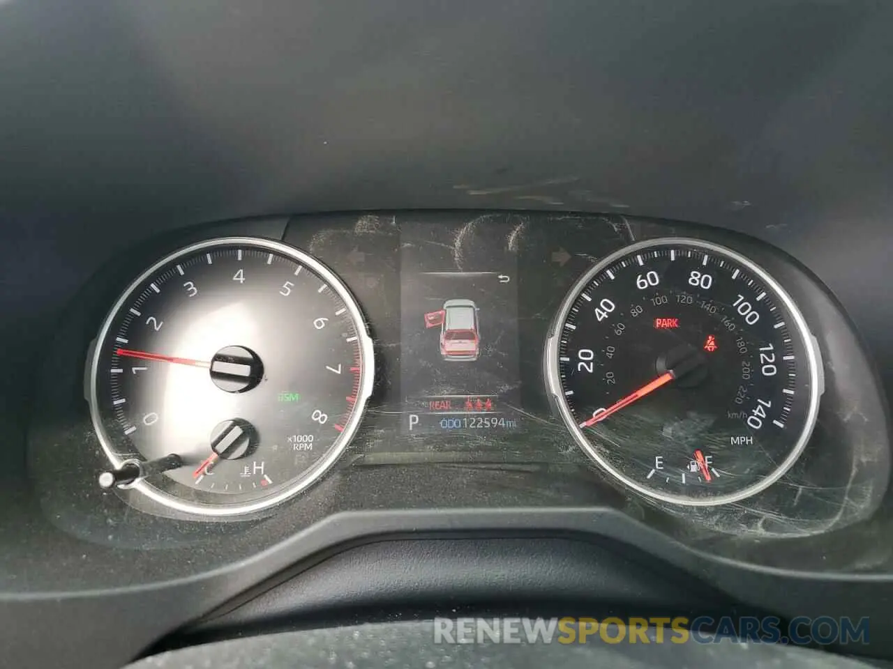 9 Photograph of a damaged car 2T3C1RFV6KW043404 TOYOTA RAV4 2019