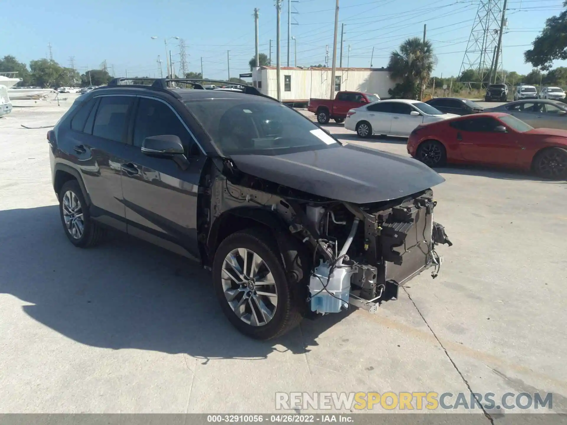 1 Photograph of a damaged car 2T3C1RFV7KC010302 TOYOTA RAV4 2019