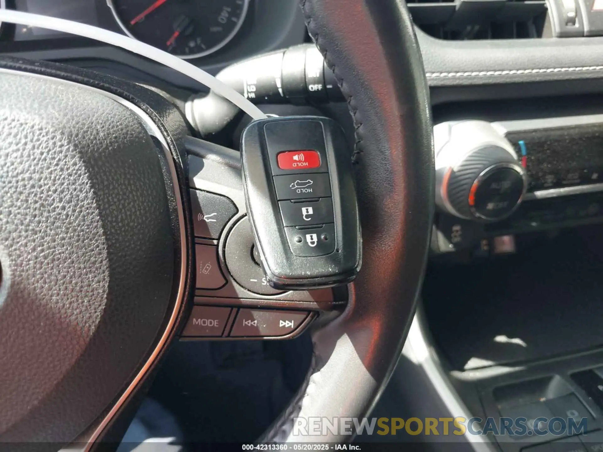 11 Photograph of a damaged car 2T3C1RFV7KC019484 TOYOTA RAV4 2019