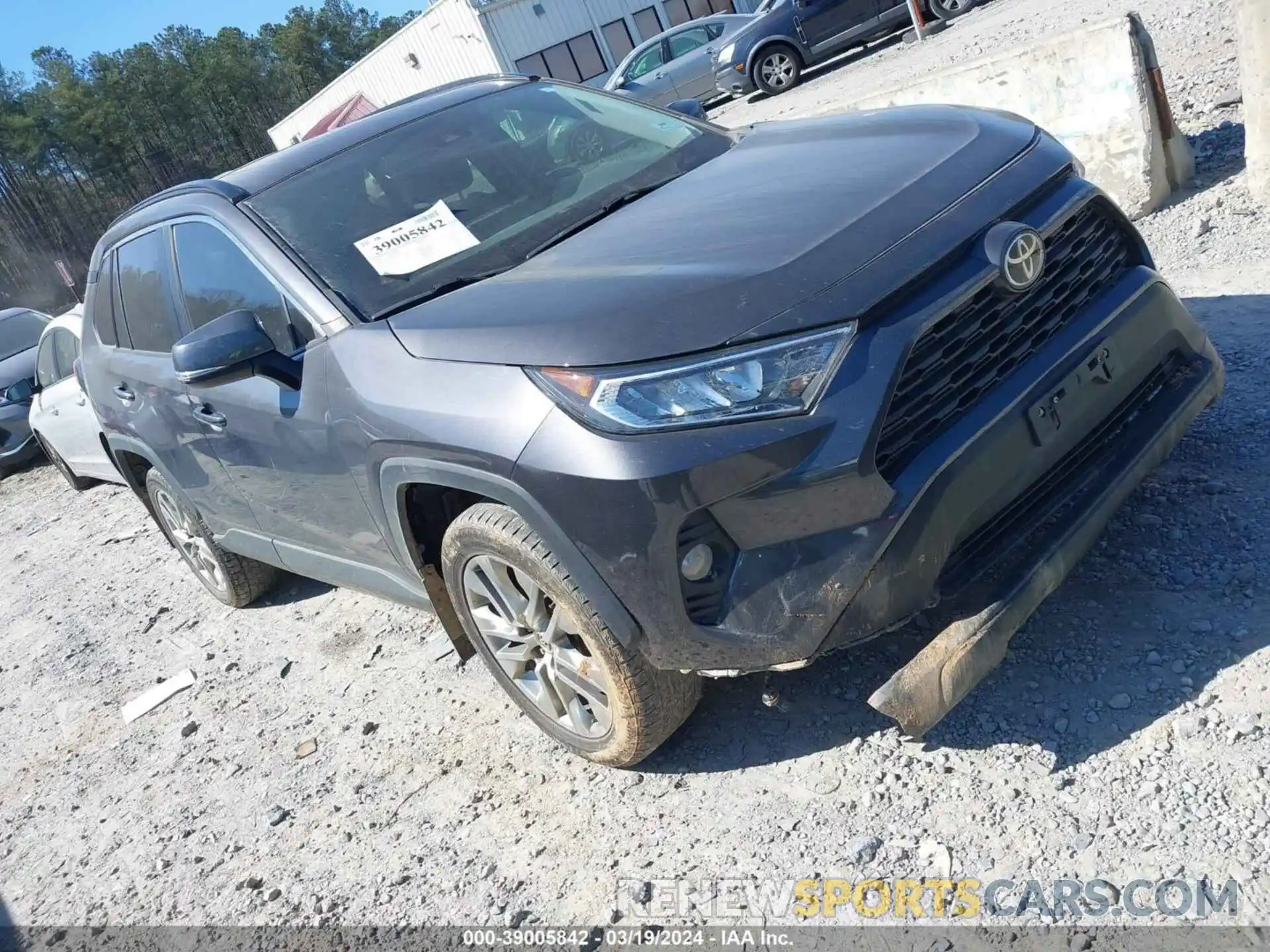 1 Photograph of a damaged car 2T3C1RFV7KW001338 TOYOTA RAV4 2019