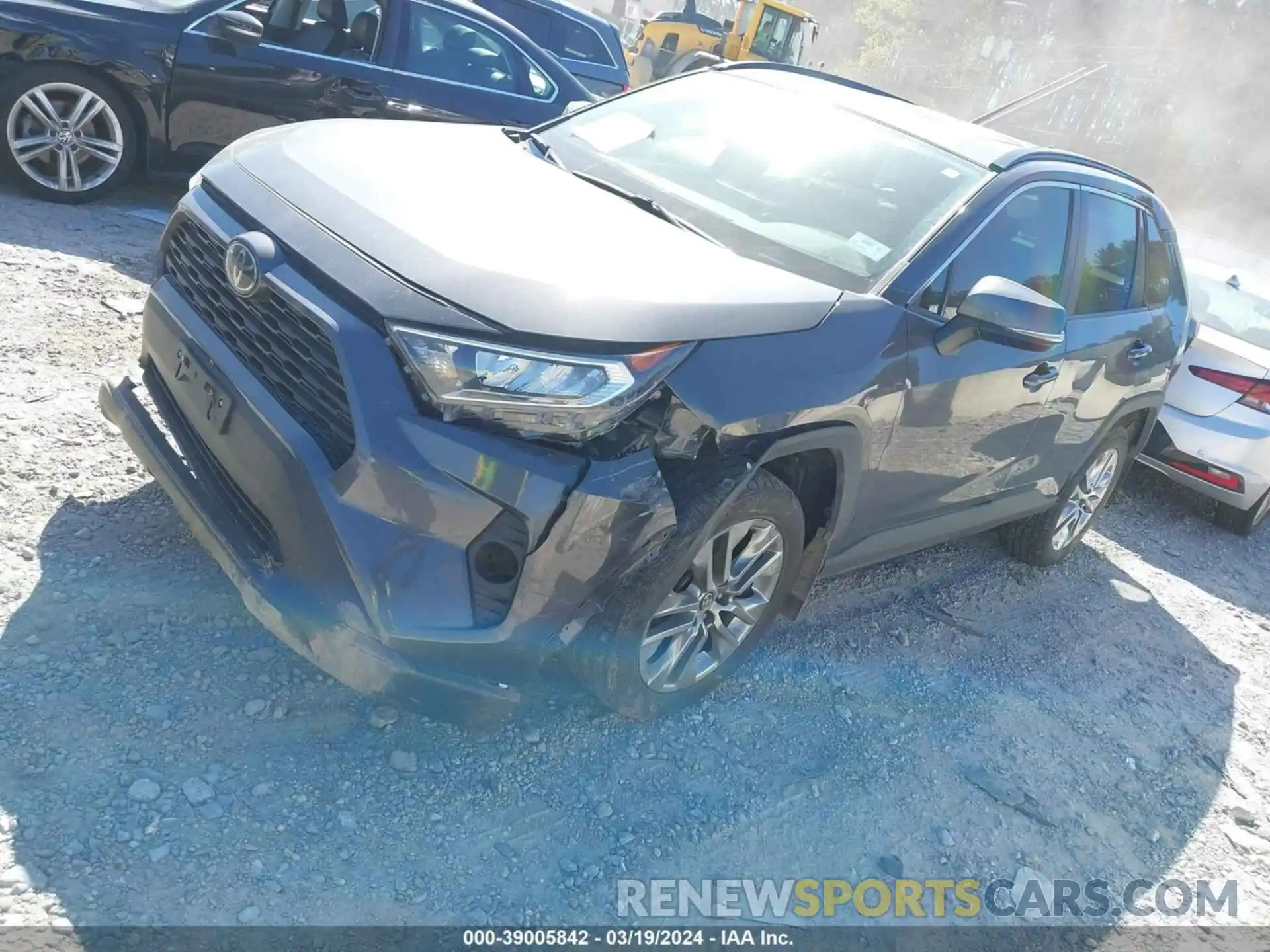 2 Photograph of a damaged car 2T3C1RFV7KW001338 TOYOTA RAV4 2019