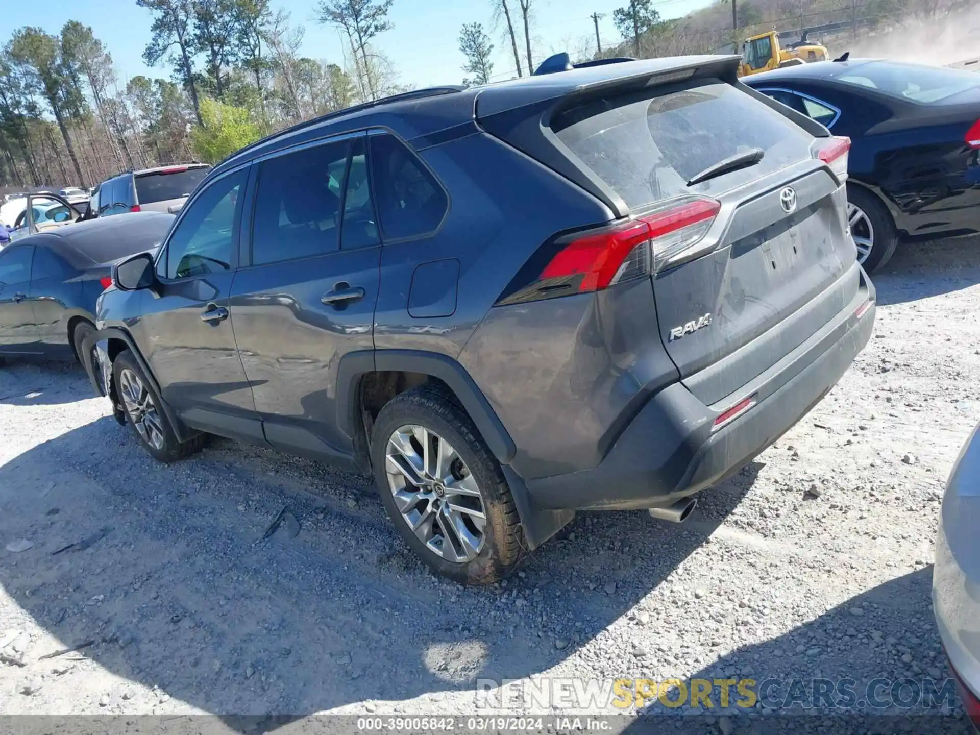 3 Photograph of a damaged car 2T3C1RFV7KW001338 TOYOTA RAV4 2019