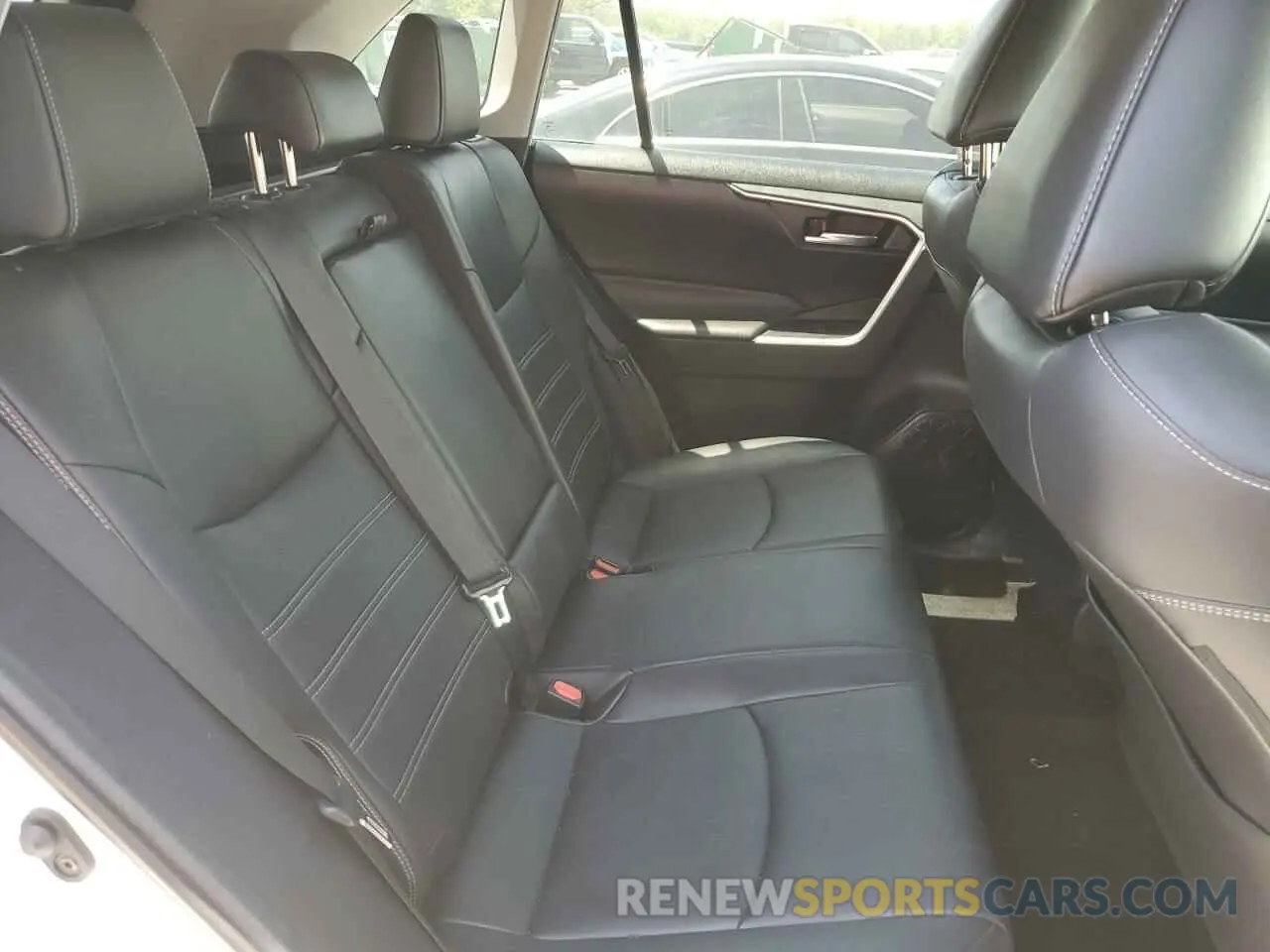 11 Photograph of a damaged car 2T3C1RFV7KW003994 TOYOTA RAV4 2019