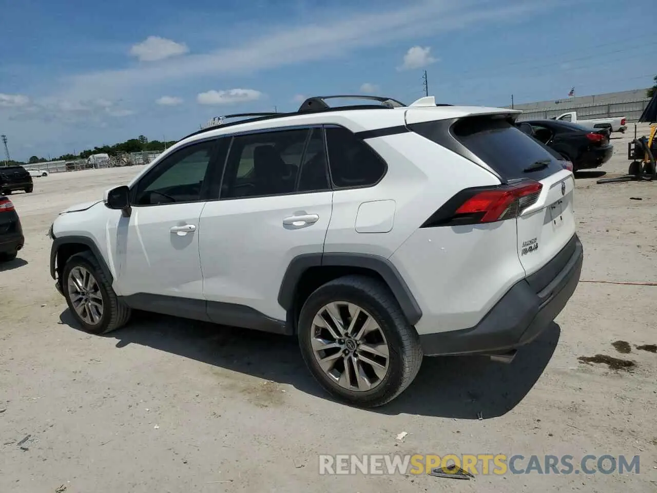 2 Photograph of a damaged car 2T3C1RFV7KW003994 TOYOTA RAV4 2019
