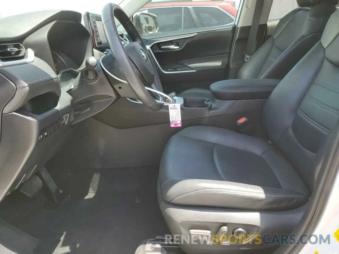 7 Photograph of a damaged car 2T3C1RFV7KW003994 TOYOTA RAV4 2019