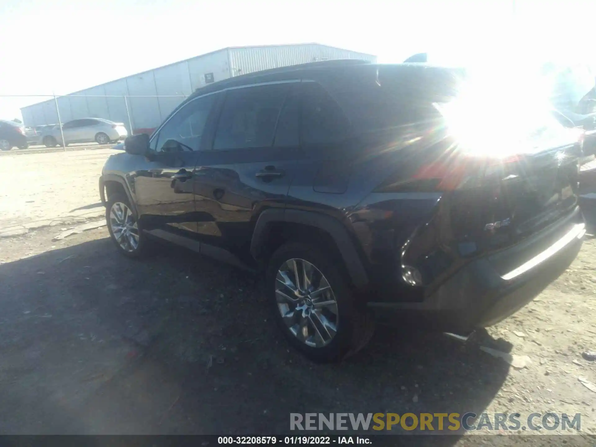 3 Photograph of a damaged car 2T3C1RFV7KW025221 TOYOTA RAV4 2019