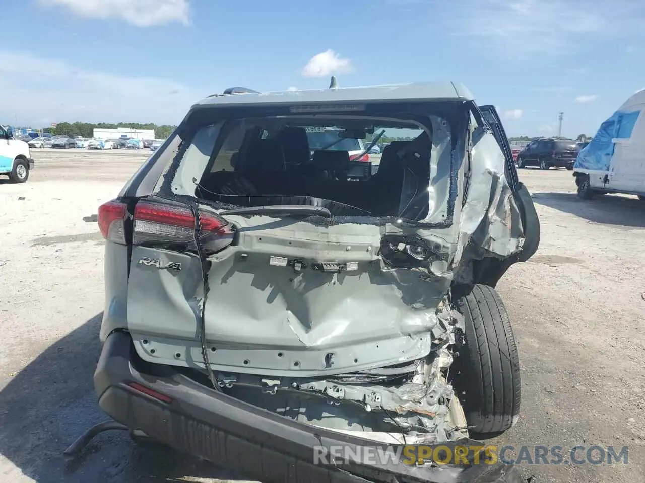 6 Photograph of a damaged car 2T3C1RFV7KW025588 TOYOTA RAV4 2019