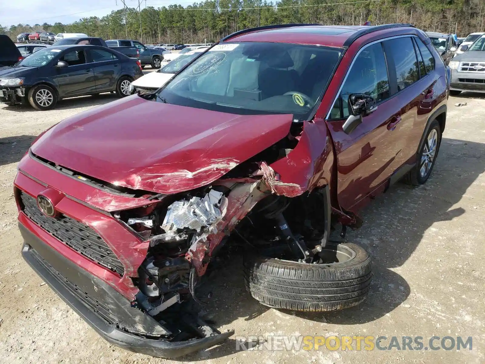 2 Photograph of a damaged car 2T3C1RFV7KW039992 TOYOTA RAV4 2019