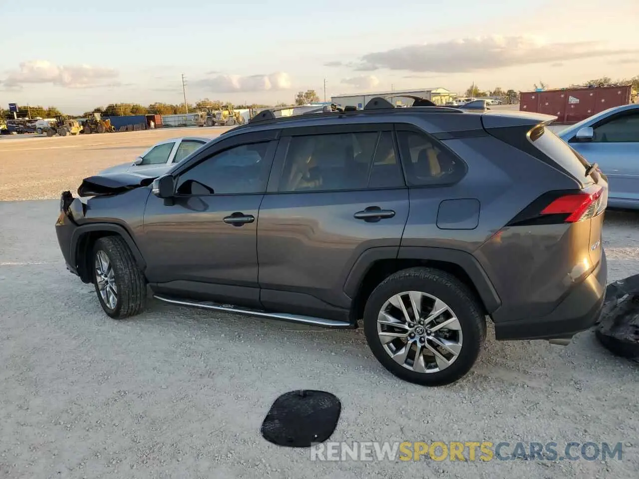 2 Photograph of a damaged car 2T3C1RFV7KW040611 TOYOTA RAV4 2019