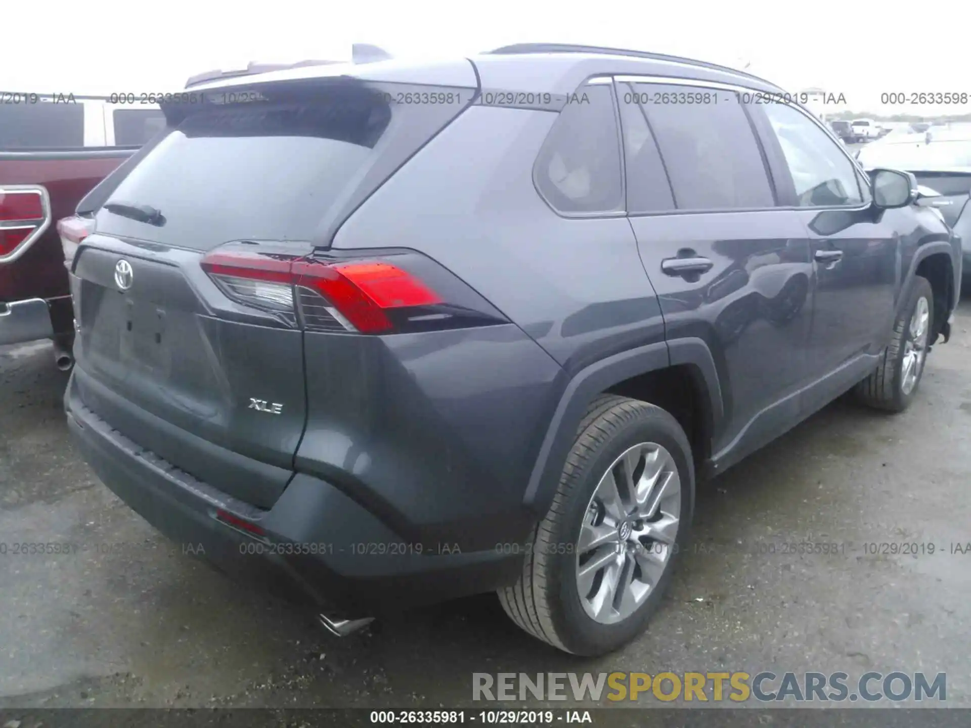 4 Photograph of a damaged car 2T3C1RFV8KC019011 TOYOTA RAV4 2019