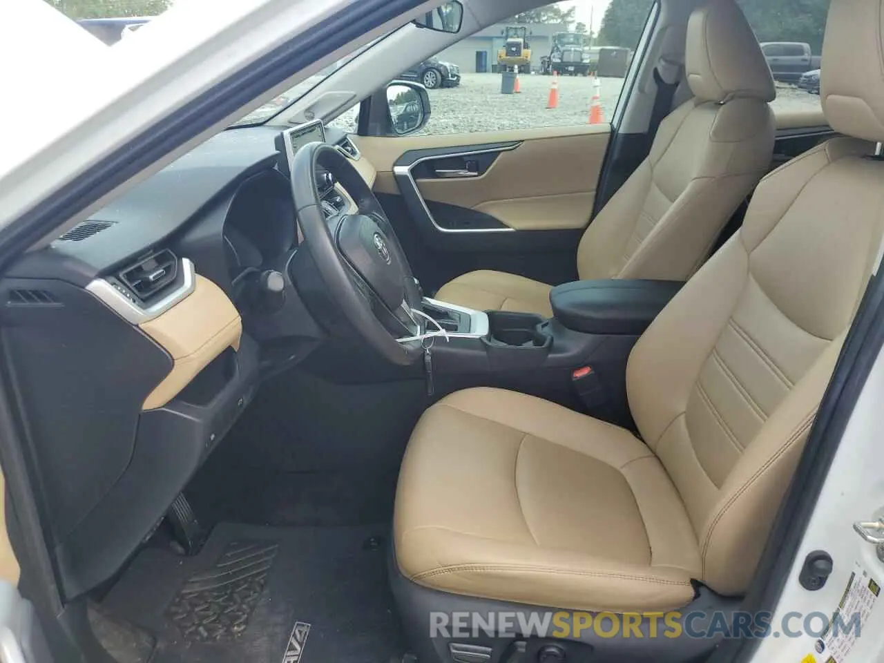 7 Photograph of a damaged car 2T3C1RFV8KW004328 TOYOTA RAV4 2019