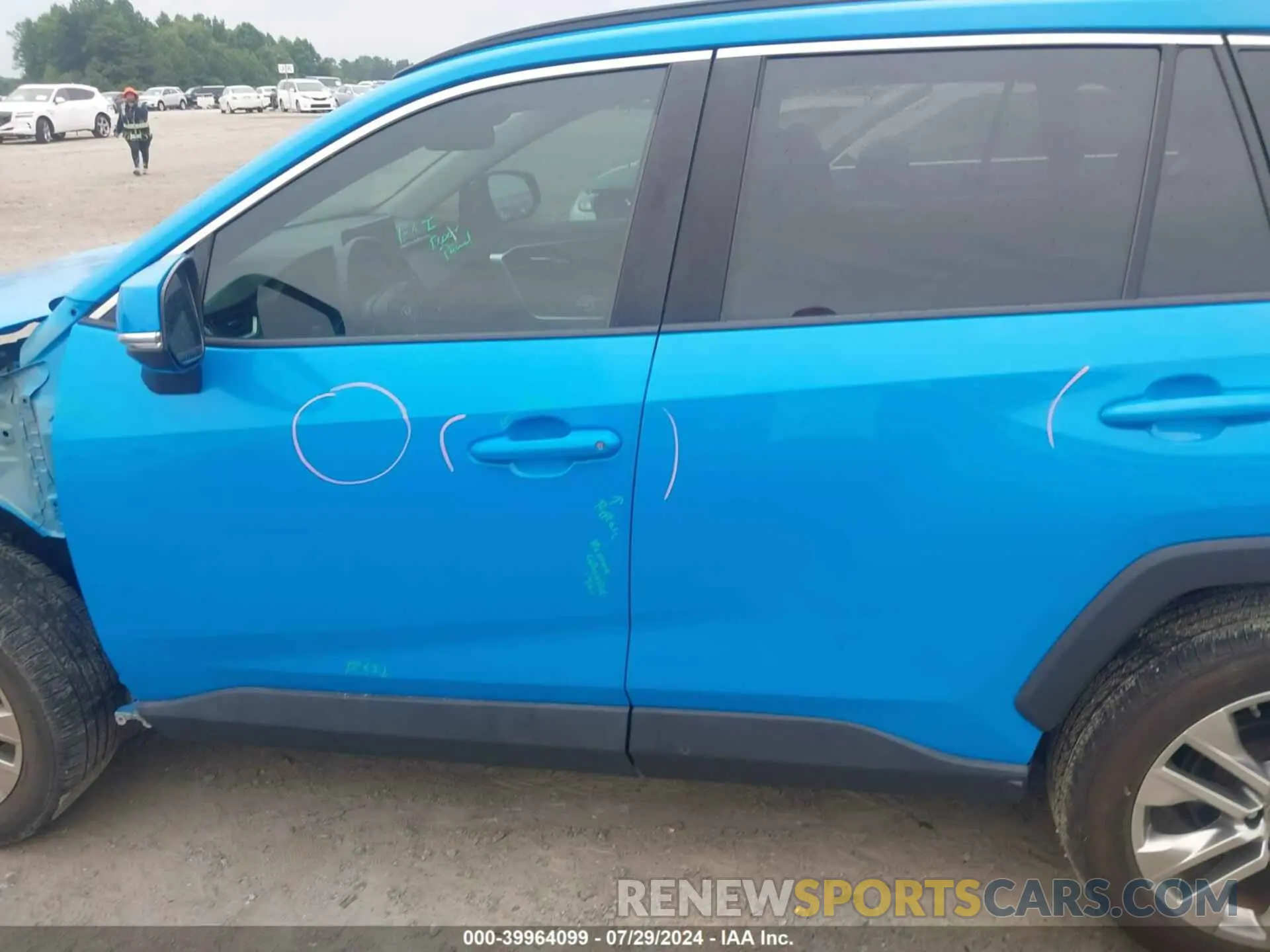 15 Photograph of a damaged car 2T3C1RFV8KW016835 TOYOTA RAV4 2019