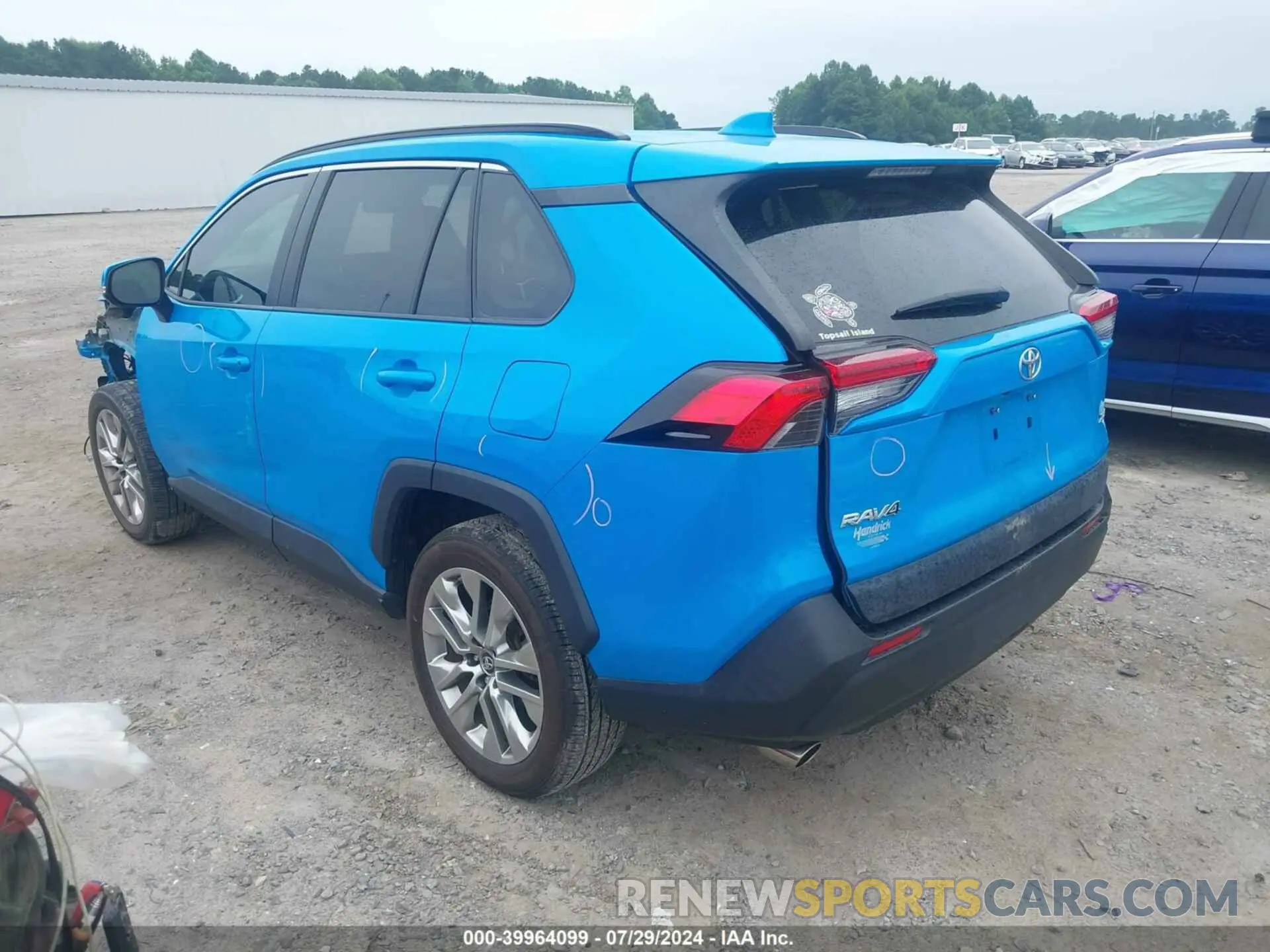 3 Photograph of a damaged car 2T3C1RFV8KW016835 TOYOTA RAV4 2019