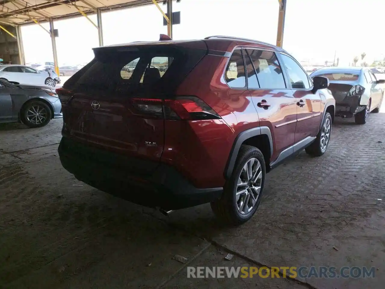 4 Photograph of a damaged car 2T3C1RFV8KW022179 TOYOTA RAV4 2019