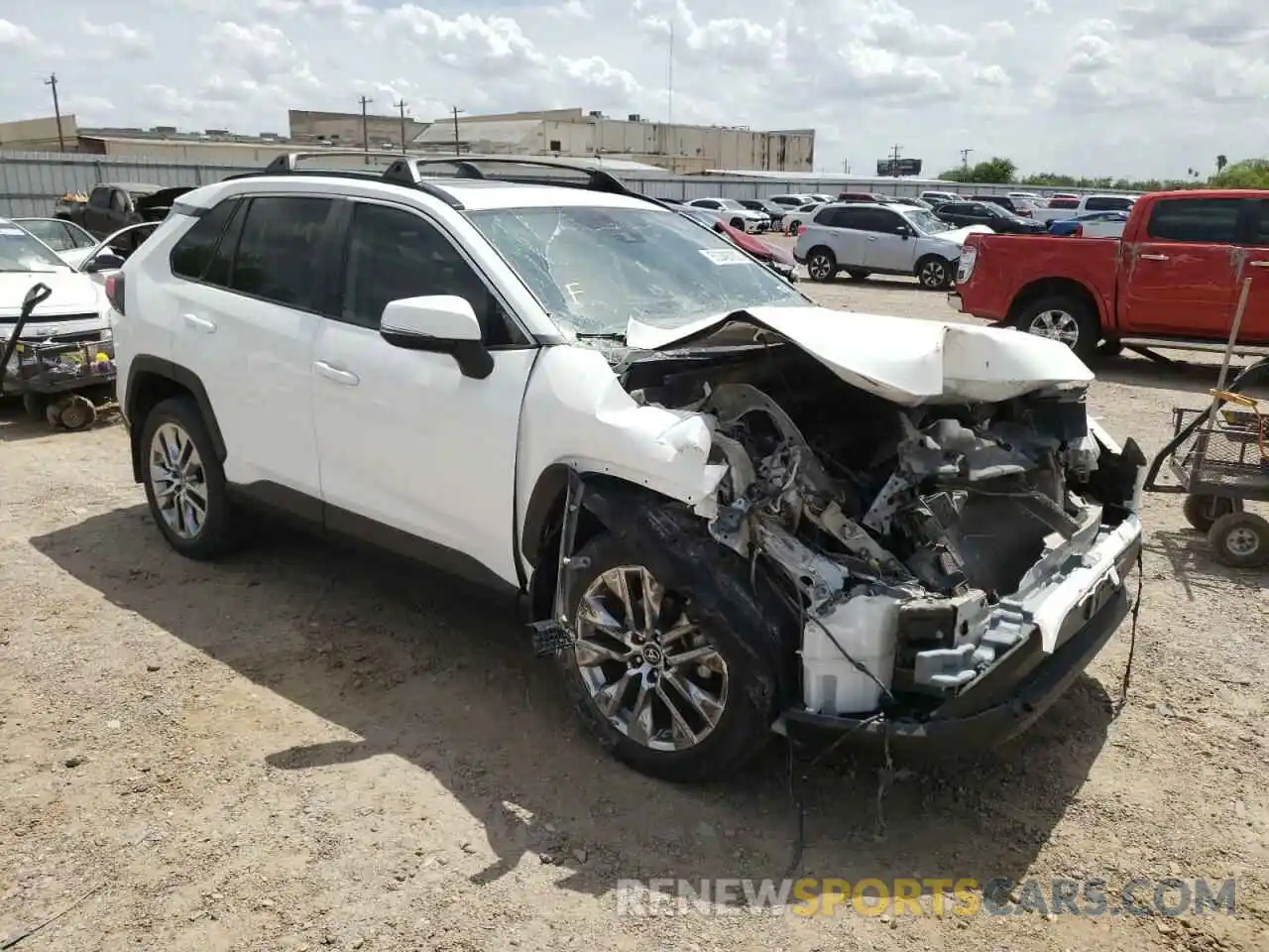 1 Photograph of a damaged car 2T3C1RFV8KW027284 TOYOTA RAV4 2019